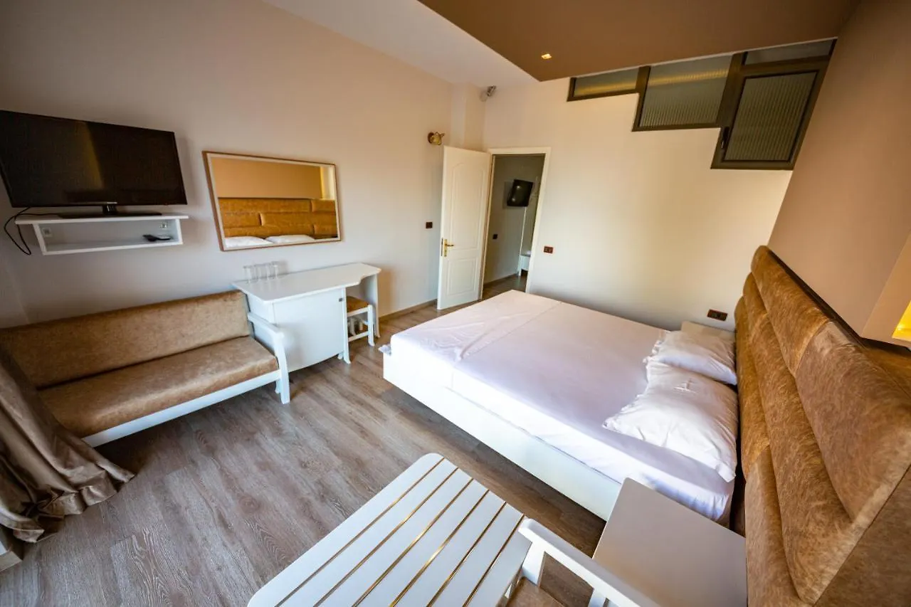 New Heaven Hotel Sarande