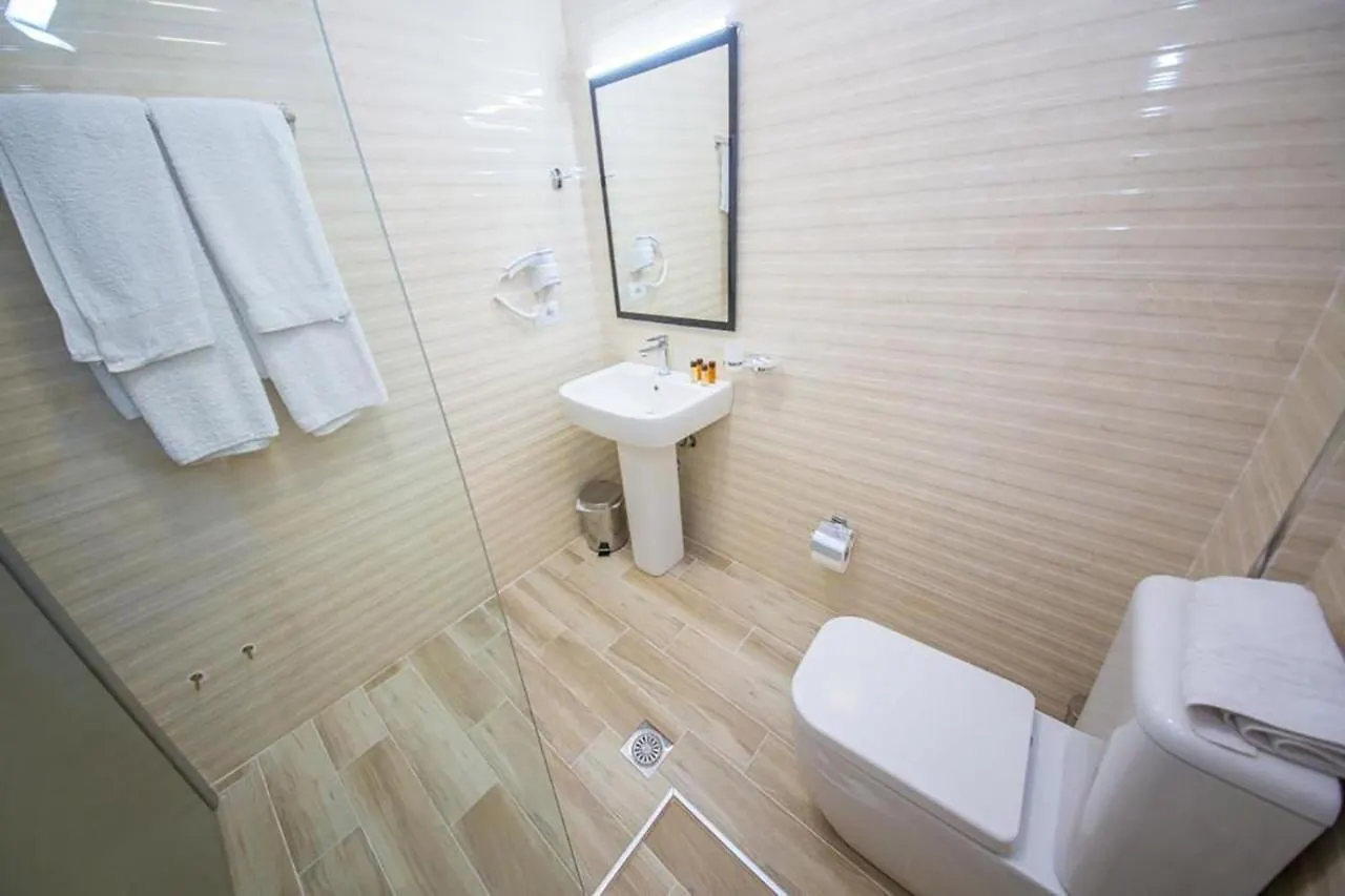 New Heaven Hotel Sarande