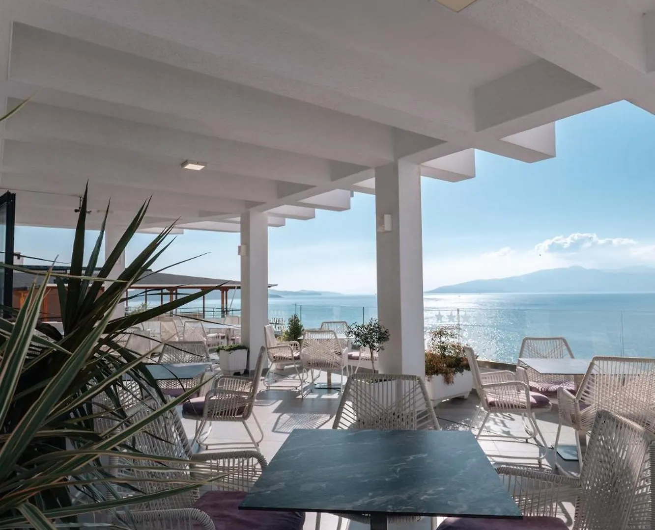 New Heaven Hotel Sarande