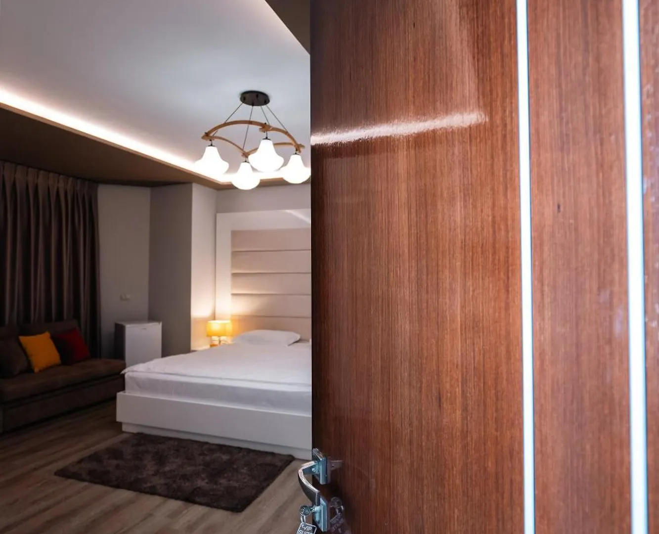 New Heaven Hotel Sarandë 4*,