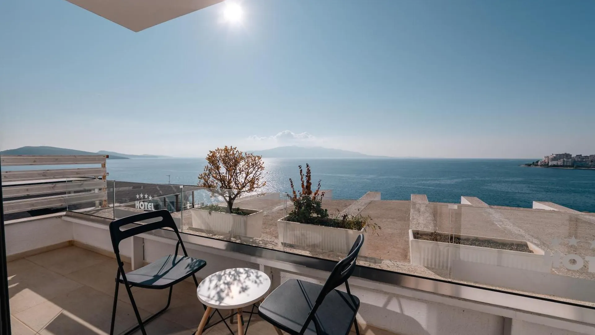 New Heaven Hotel Sarandë