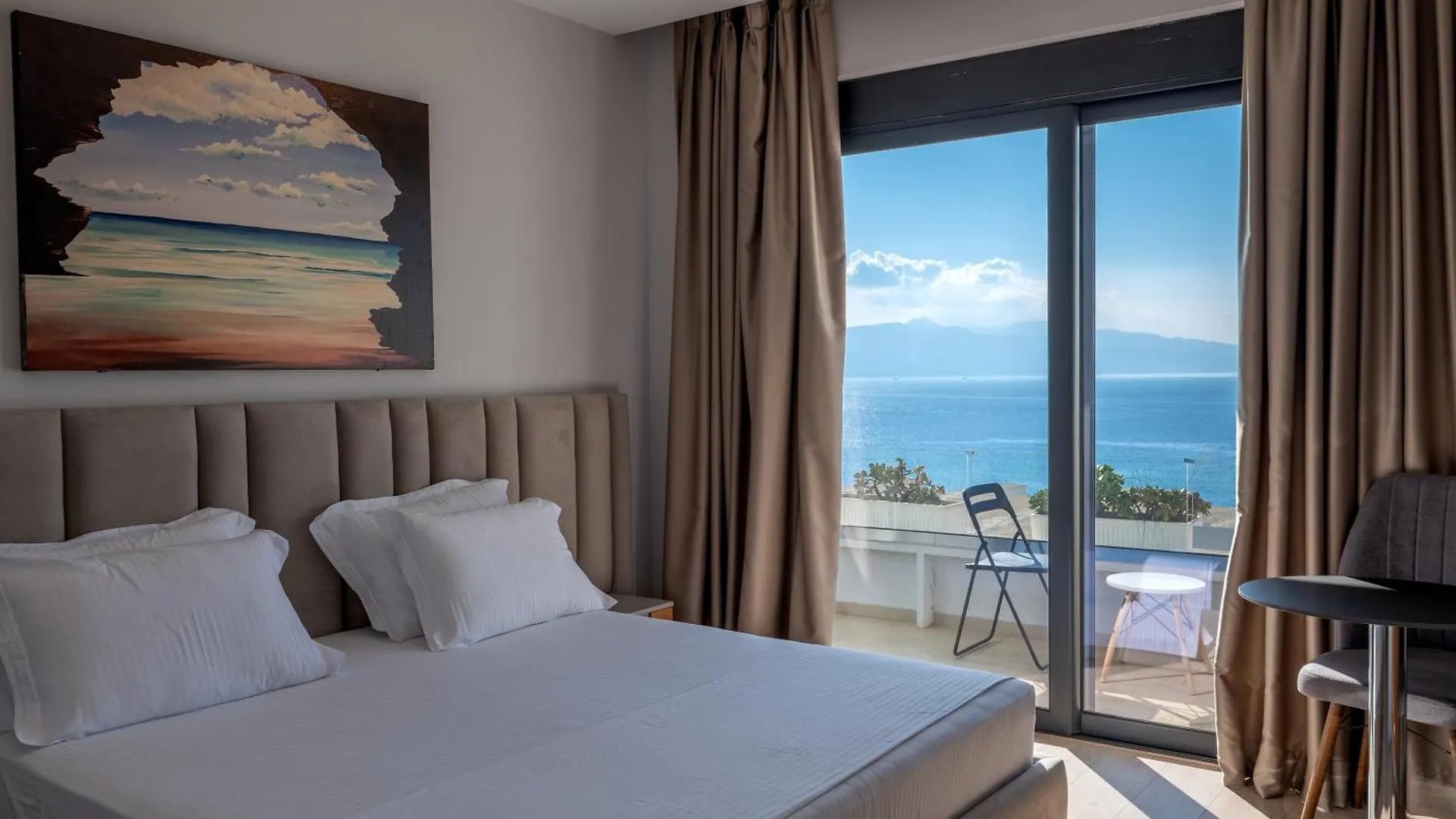 New Heaven Hotel Sarandë